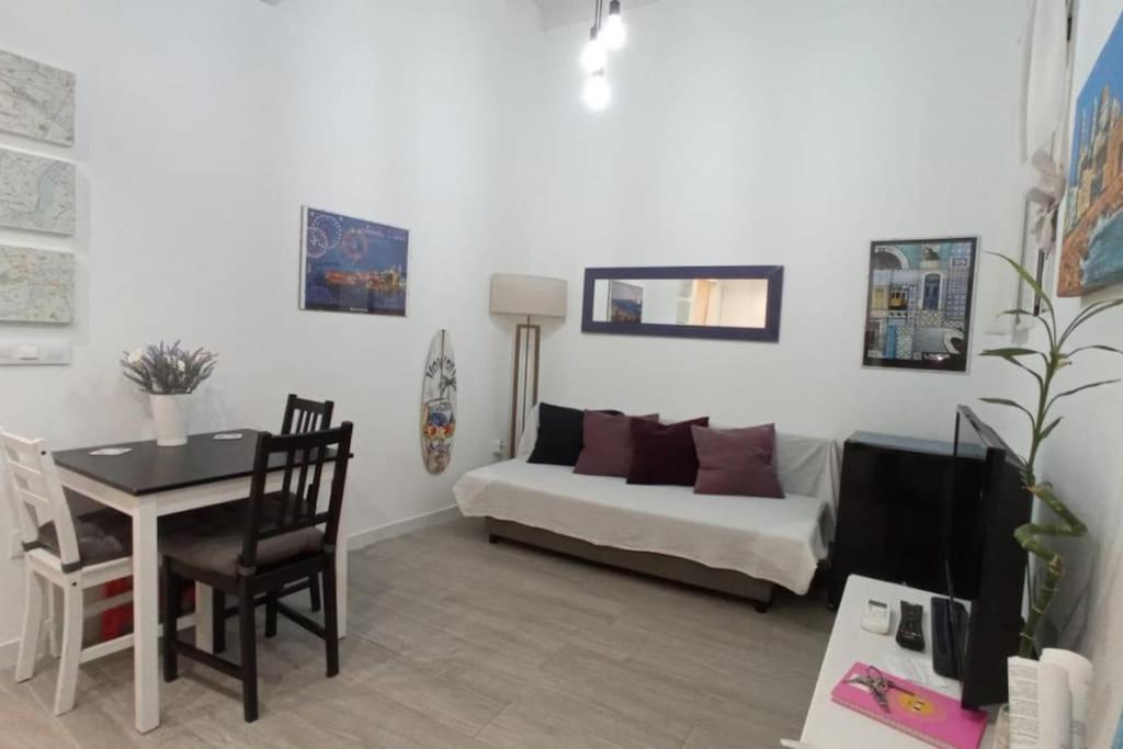 Cdz - Casa De Los Viajeros Pasquin Cádiz Eksteriør bilde
